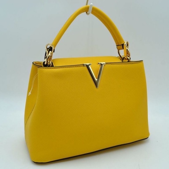 Top Handle V handbag… crossbody strap included - Picture 3 of 8